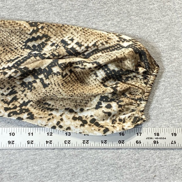 AKIRA Blouse Womens M Snakeskin Print V-Neck Long Sleeve Cinched Waist - Picture 16 of 16